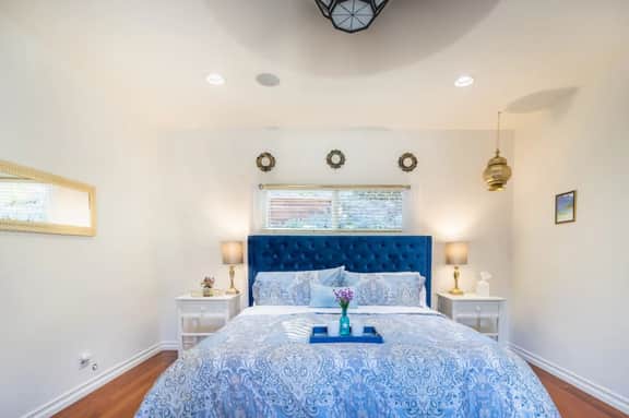 Stunning huge one level 1350 ft.² cottage - Image 2
